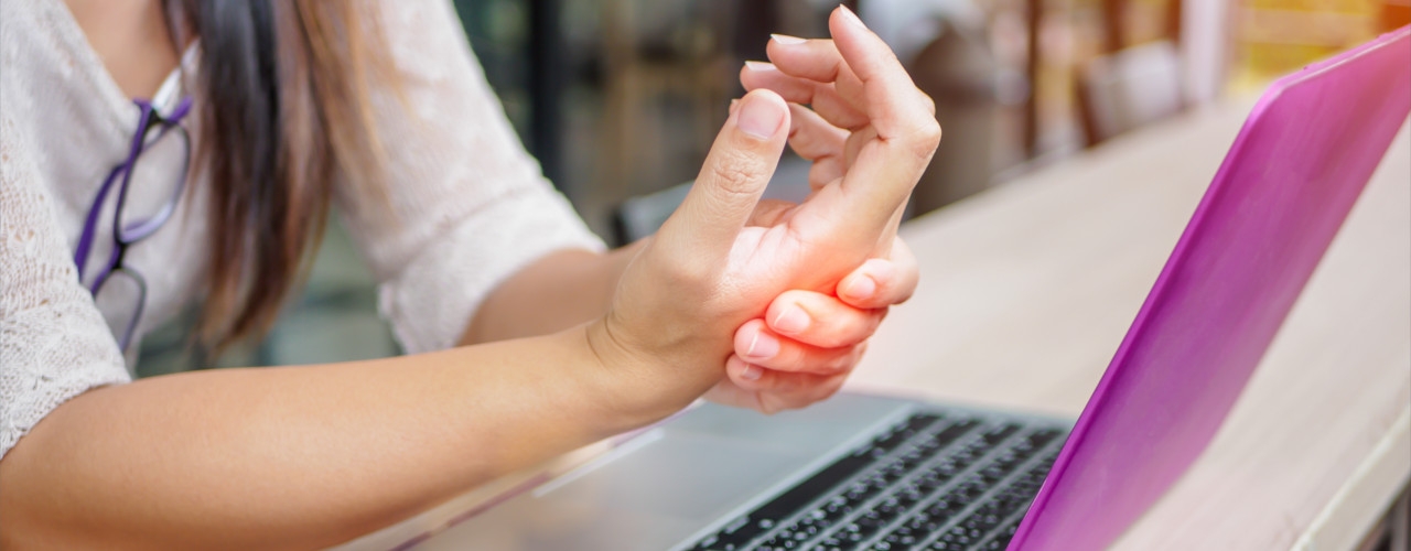 hand-pain-relief-Womens-Health-and-Healing-Center-Grand-Island-NE